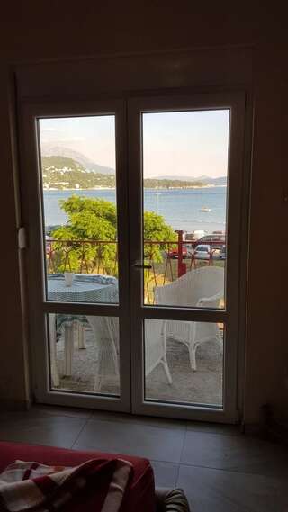 Апартаменты Apartman Anica Сутоморе-3